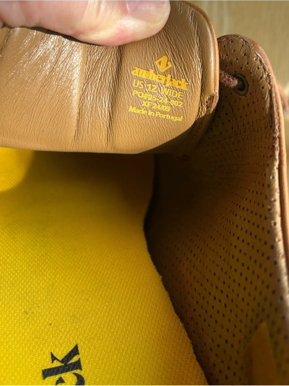 Amberjack tan leather
